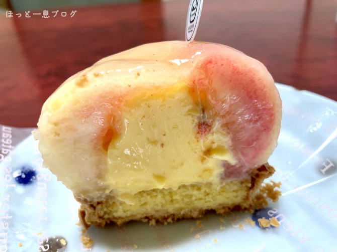 momokatsu-akashiya-tart-peche